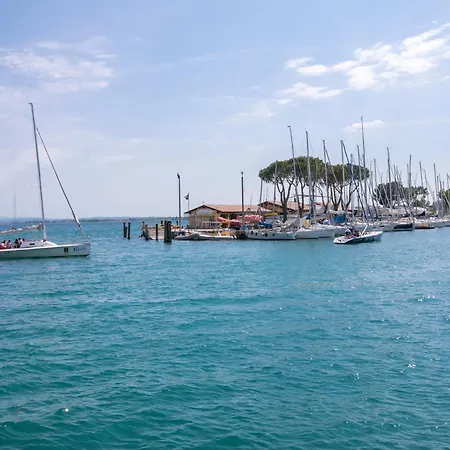 Almavite Wine With Pool Bauernhof Desenzano del Garda