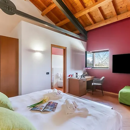 Almavite Wine With Pool 农家乐 *