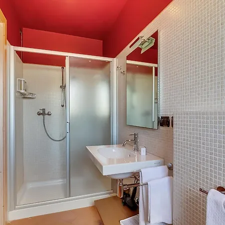 农家乐 Almavite Wine With Pool 代森扎诺-德尔加达