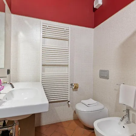 Almavite Wine With Pool *