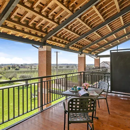 Almavite Wine With Pool 农家乐