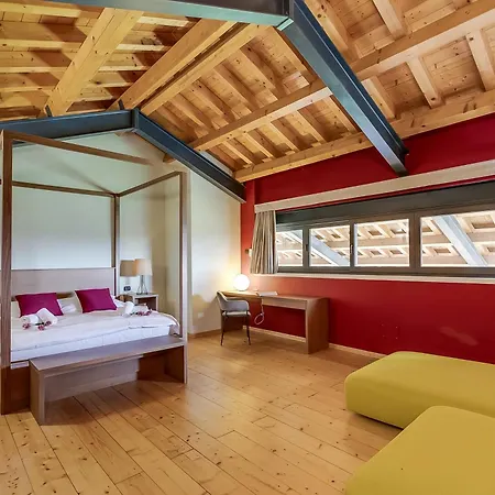 Almavite Wine With Pool 农家乐 代森扎诺-德尔加达