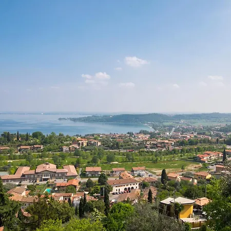 Almavite Wine With Pool