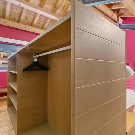 Almavite Wine With Pool *