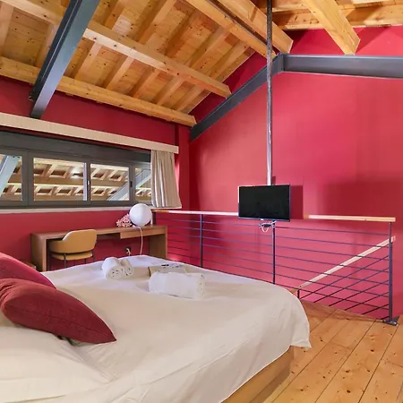 Almavite Wine With Pool 农家乐 代森扎诺-德尔加达