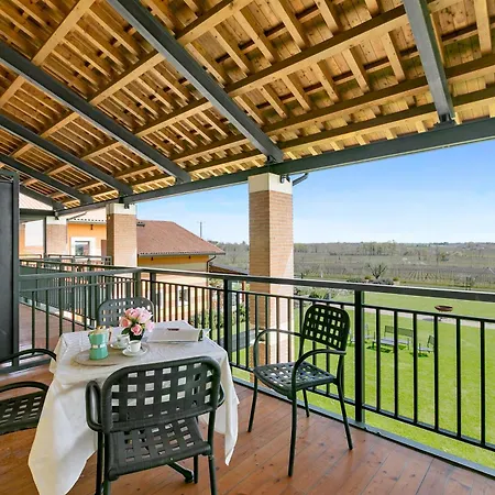 Almavite Wine With Pool 农家乐