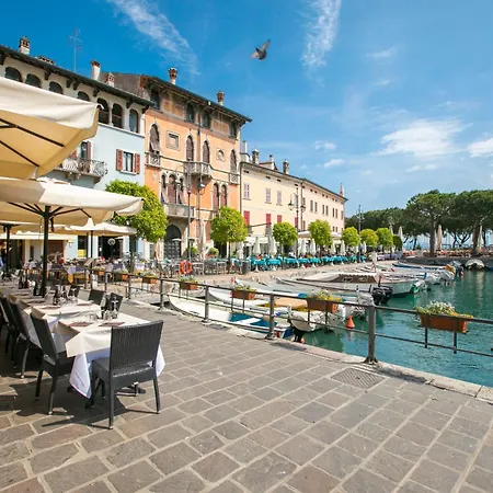 Almavite Wine With Pool Farma Desenzano del Garda
