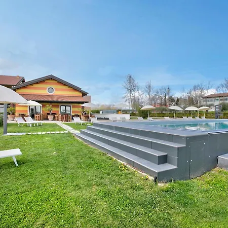 Almavite Wine With Pool